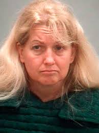 Kelli Stapleton (courtesy mugshot) Kelli Stapleton (courtesy mugshot)