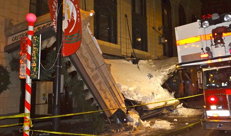 Front awning of the Greysolon Plaza partially collapses Saturday night Front awning of the Greysolon Plaza partially collapses Saturday night