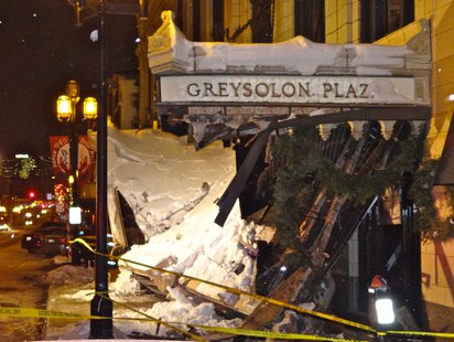 Front awning of the Greysolon Plaza partially collapses Saturday night Front awning of the Greysolon Plaza partially collapses Saturday night