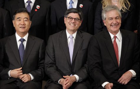 Chinese Vice Premier Wang Yang (L-R), U.S. Treasury Secretary Jack Lew and Deputy Secretary of State Bill Burns participate in the family ph Chinese Vice Premier Wang Yang (L-R), U.S. Treasury Secretary Jack Lew and Deputy Secretary of State Bill Burns participate in the family ph