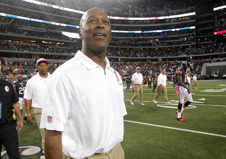 Chicago Bears head coach Lovie Smith smiles after their victory against the Dallas Cowboys in their NFL football game in Arlington, Texas Oc Chicago Bears head coach Lovie Smith smiles after their victory against the Dallas Cowboys in their NFL football game in Arlington, Texas Oc