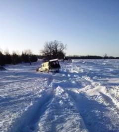 Vehicles stuck in snowdrifts on Hodunk Road near Graff Road, Branch County Vehicles stuck in snowdrifts on Hodunk Road near Graff Road, Branch County