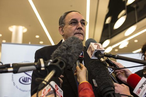 Zeev Rotstein, director of the Sheba Medical Center, speaks to the media at the hospital near Tel Aviv January 2, 2014. REUTERS/Nir Elias Zeev Rotstein, director of the Sheba Medical Center, speaks to the media at the hospital near Tel Aviv January 2, 2014. REUTERS/Nir Elias