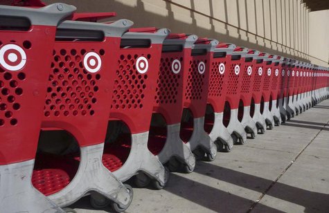 Merchandise baskets are lined up outside a Target department store in Palm Coast, Florida, December 9, 2013. REUTERS/Larry Downing Merchandise baskets are lined up outside a Target department store in Palm Coast, Florida, December 9, 2013. REUTERS/Larry Downing
