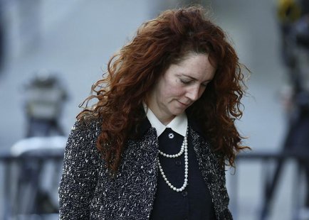 Former News International chief executive Rebekah Brooks arrives at the Old Bailey courthouse in London January 14, 2014. REUTERS/Andrew Win Former News International chief executive Rebekah Brooks arrives at the Old Bailey courthouse in London January 14, 2014. REUTERS/Andrew Win
