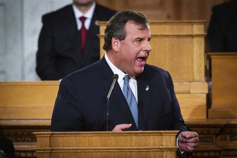 New Jersey Governor Chris Christie speaks during his annual State of the State address in Trenton, New Jersey January 14, 2014. REUTERS/Luca New Jersey Governor Chris Christie speaks during his annual State of the State address in Trenton, New Jersey January 14, 2014. REUTERS/Luca