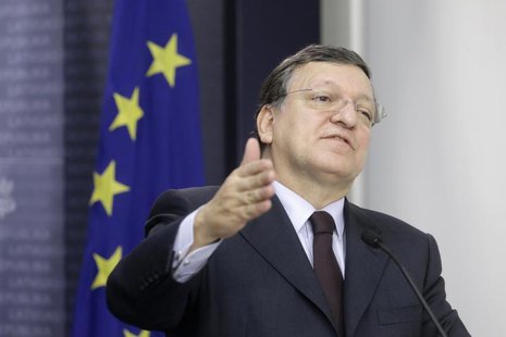 President of the European Commission Jose Manuel Barroso gestures as he speaks during a news conference in Riga January 10, 2014. REUTERS/In President of the European Commission Jose Manuel Barroso gestures as he speaks during a news conference in Riga January 10, 2014. REUTERS/In