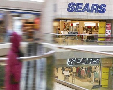 A view of a Sears store at Fair Oaks Mall in Fairfax, Virginia, January 7, 2010. REUTERS/Larry Downing A view of a Sears store at Fair Oaks Mall in Fairfax, Virginia, January 7, 2010. REUTERS/Larry Downing