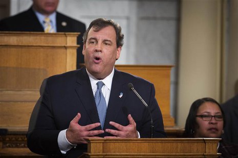 New Jersey Governor Chris Christie speaks during his annual State of the State address in Trenton, New Jersey January 14, 2014. REUTERS/Luca New Jersey Governor Chris Christie speaks during his annual State of the State address in Trenton, New Jersey January 14, 2014. REUTERS/Luca