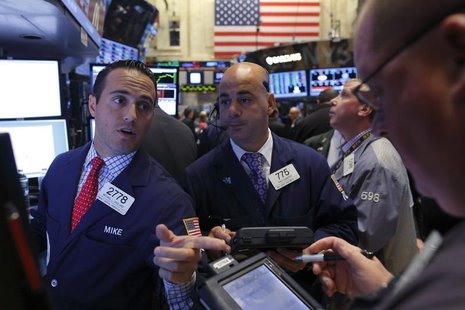 Traders work on the floor of the New York Stock Exchange, September 12, 2013. REUTERS/Brendan McDermid Traders work on the floor of the New York Stock Exchange, September 12, 2013. REUTERS/Brendan McDermid
