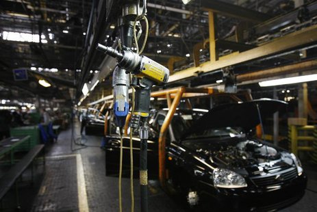 General view of the AvtoVAZ assembly line on the Volga River, in Togliatti, September 25, 2009. REUTERS/Denis Sinyakov General view of the AvtoVAZ assembly line on the Volga River, in Togliatti, September 25, 2009. REUTERS/Denis Sinyakov