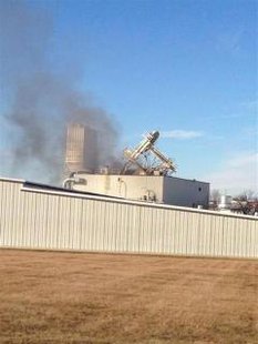 International Nutrition, an Omaha animal feed processing plant, is seen after an explosion in this picture taken by Ofc. Mike Bossman, courtesy of the Omaha Police Department, in Omaha, Nebraska, January 20, 2014. CREDIT: REUTERS/OMAHA POLICE DEPARTMENT/HANDOUT VIA REUTERS International Nutrition, an Omaha animal feed processing plant, is seen after an explosion in this picture taken by Ofc. Mike Bossman, courtesy of the Omaha Police Department, in Omaha, Nebraska, January 20, 2014. CREDIT: REUTERS/OMAHA POLICE DEPARTMENT/HANDOUT VIA REUTERS