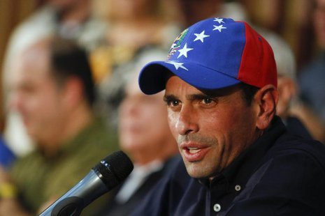 Venezuela's opposition leader and governor of Miranda state Henrique Capriles answers a question during a news conference in Caracas Novembe Venezuela's opposition leader and governor of Miranda state Henrique Capriles answers a question during a news conference in Caracas Novembe