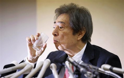 Japan's former Prime Minister Morihiro Hosokawa drinks water as he officially announces his bid to run for Tokyo governor during a news conf Japan's former Prime Minister Morihiro Hosokawa drinks water as he officially announces his bid to run for Tokyo governor during a news conf