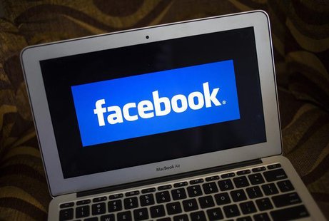 A portrait of the Facebook logo in Ventura, California December 21, 2013. REUTERS/Eric Thayer A portrait of the Facebook logo in Ventura, California December 21, 2013. REUTERS/Eric Thayer