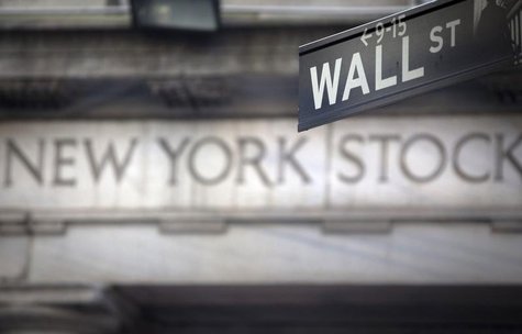 A Wall Street sign is pictured outside the New York Stock Exchange in New York, October 28, 2013. REUTERS/Carlo Allegri A Wall Street sign is pictured outside the New York Stock Exchange in New York, October 28, 2013. REUTERS/Carlo Allegri