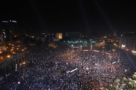 Supporters of Egypt's army and police gather at Tahrir square in Cairo, on the third anniversary of Egypt's uprising, January 25, 2014. REUT Supporters of Egypt's army and police gather at Tahrir square in Cairo, on the third anniversary of Egypt's uprising, January 25, 2014. REUT