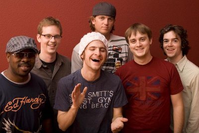 Snarky Puppy (via WikiCommons.com) Snarky Puppy (via WikiCommons.com)