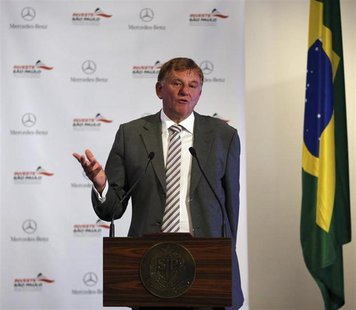 Andreas Renschler (L), head of production and procurement at Mercedes-Benz Cars, speaks at the official announcement of the construction of Andreas Renschler (L), head of production and procurement at Mercedes-Benz Cars, speaks at the official announcement of the construction of