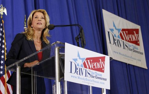 Texas state Senator Wendy Davis speaks to supporters in Haltom City, Texas October 3, 2013. REUTERS/Darrell Byers Texas state Senator Wendy Davis speaks to supporters in Haltom City, Texas October 3, 2013. REUTERS/Darrell Byers