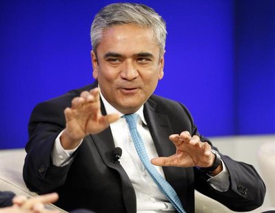 Deutsche Bank Co-chief Executive Anshu Jain speaks during a session at the World Economic Forum (WEF) in Davos January 25, 2014. REUTERS/Rub Deutsche Bank Co-chief Executive Anshu Jain speaks during a session at the World Economic Forum (WEF) in Davos January 25, 2014. REUTERS/Rub