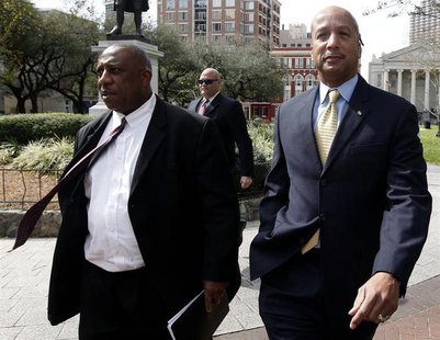 Former New Orleans Mayor Ray Nagin (R) and his attorney Robert Jenkins arrive at court in New Orleans February 20, 2013. REUTERS/Jonathan Ba Former New Orleans Mayor Ray Nagin (R) and his attorney Robert Jenkins arrive at court in New Orleans February 20, 2013. REUTERS/Jonathan Ba