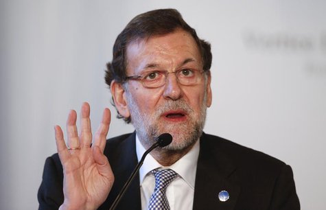 Spanish Prime Minister Mariano Rajoy gestures during a meeting at Villa Madama in Rome, January 27, 2014. REUTERS/Alessandro Bianchi Spanish Prime Minister Mariano Rajoy gestures during a meeting at Villa Madama in Rome, January 27, 2014. REUTERS/Alessandro Bianchi