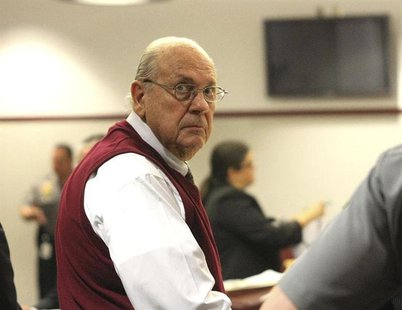 Curtis Reeves Jr. looks into the gallery during his bail hearing in Dade City, Florida, February 5, 2014. REUTERS/Andy Jones/Tampa Tribune/P Curtis Reeves Jr. looks into the gallery during his bail hearing in Dade City, Florida, February 5, 2014. REUTERS/Andy Jones/Tampa Tribune/P