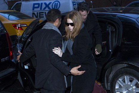 U.S. actress Amy Adams makes her way to the wake of deceased actor Phillip Seymour Hoffman in the Manhattan borough of New York February 6, U.S. actress Amy Adams makes her way to the wake of deceased actor Phillip Seymour Hoffman in the Manhattan borough of New York February 6,