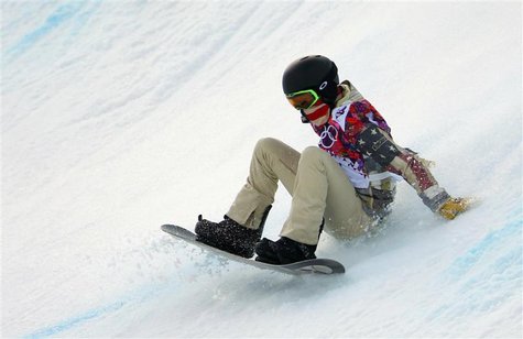 Shaun White of the U.S.crashes during the men's snowboard halfpipe qualification round at the 2014 Sochi Winter Olympic Games in Rosa Khutor Shaun White of the U.S.crashes during the men's snowboard halfpipe qualification round at the 2014 Sochi Winter Olympic Games in Rosa Khutor