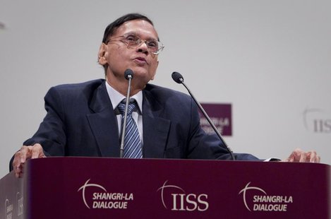 Sri Lanka's External Affairs Minister G.L. Peiris speaks at the Shangri-La Dialogue Asia Security Summit in Singapore June 6, 2010. REUTERS/ Sri Lanka's External Affairs Minister G.L. Peiris speaks at the Shangri-La Dialogue Asia Security Summit in Singapore June 6, 2010. REUTERS/