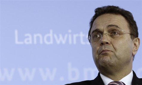 Germany's Agriculture Minister Hans-Peter Friedrich announces his resignation in Berlin February 14, 2014. REUTERS/Tobias Schwarz Germany's Agriculture Minister Hans-Peter Friedrich announces his resignation in Berlin February 14, 2014. REUTERS/Tobias Schwarz