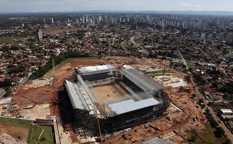 Aerial view of the Arena Pantanal stadium in Cuiaba, November 18, 2013. REUTERS/Paulo Whitaker Aerial view of the Arena Pantanal stadium in Cuiaba, November 18, 2013. REUTERS/Paulo Whitaker