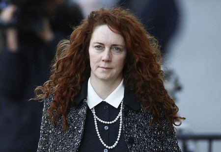 Former News International chief executive Rebekah Brooks arrives at the Old Bailey courthouse in London January 14, 2014. REUTERS/Andrew Win Former News International chief executive Rebekah Brooks arrives at the Old Bailey courthouse in London January 14, 2014. REUTERS/Andrew Win
