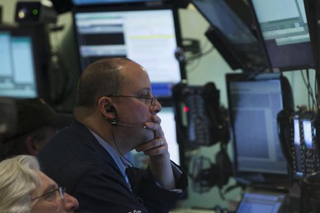 Traders work on the floor of the New York Stock Exchange (NYSE) February 13, 2014. REUTERS/Brendan McDermid Traders work on the floor of the New York Stock Exchange (NYSE) February 13, 2014. REUTERS/Brendan McDermid