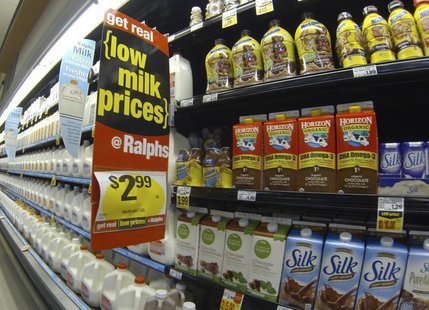 Milk is shown for sale at a Ralphs grocery store in Del Mar, California, March 6, 2013. REUTERS/Mike Blake Milk is shown for sale at a Ralphs grocery store in Del Mar, California, March 6, 2013. REUTERS/Mike Blake