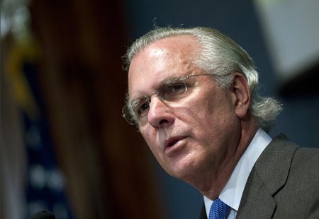 Richard Fisher, president and CEO of the Federal Reserve Bank of Dallas, speaks during a conference before the Committee for the Republic Sa Richard Fisher, president and CEO of the Federal Reserve Bank of Dallas, speaks during a conference before the Committee for the Republic Sa