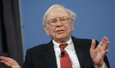 Warren Buffett, co-chair of the 10,000 Small Businesses Advisory Council, takes part in a panel discussion following a news conference annou Warren Buffett, co-chair of the 10,000 Small Businesses Advisory Council, takes part in a panel discussion following a news conference annou