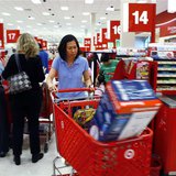 Shoppers checkout at a Target store in Falls Church, Virginia May 28, 2010. REUTERS/Kevin Lamarque Shoppers checkout at a Target store in Falls Church, Virginia May 28, 2010. REUTERS/Kevin Lamarque