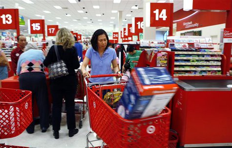 Shoppers checkout at a Target store in Falls Church, Virginia May 28, 2010. REUTERS/Kevin Lamarque Shoppers checkout at a Target store in Falls Church, Virginia May 28, 2010. REUTERS/Kevin Lamarque