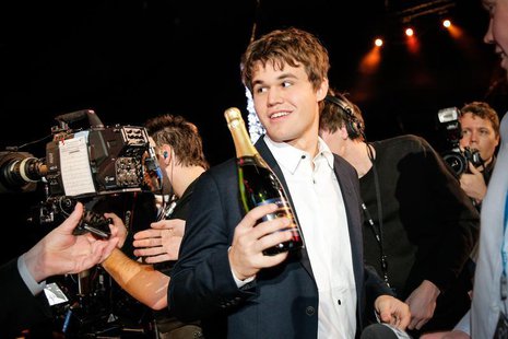 Norwegian chess world champion Magnus Carlsen reacts while attending the Norwegian Sports Gala in Oslo January 4, 2014. REUTERS/Audun Braast Norwegian chess world champion Magnus Carlsen reacts while attending the Norwegian Sports Gala in Oslo January 4, 2014. REUTERS/Audun Braast