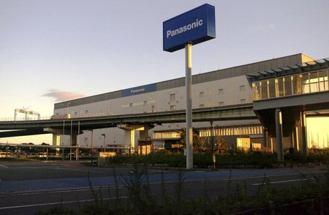 Panasonic Corp's Amagasaki plasma display plant No.4 building is seen in Amagasaki, western Japan October 9, 2013. REUTERS/Yoshiyuki Osada Panasonic Corp's Amagasaki plasma display plant No.4 building is seen in Amagasaki, western Japan October 9, 2013. REUTERS/Yoshiyuki Osada