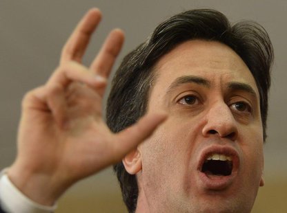 Britain's Labour Party opposition leader Ed Miliband delivers a speech at a university in central London January 17, 2014. REUTERS/Toby Melv Britain's Labour Party opposition leader Ed Miliband delivers a speech at a university in central London January 17, 2014. REUTERS/Toby Melv