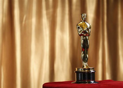 An Oscar statuette is displayed at the "Meet the Oscars" exhibit at Grand Central Station in New York in this February 23, 2011 file photo. An Oscar statuette is displayed at the "Meet the Oscars" exhibit at Grand Central Station in New York in this February 23, 2011 file photo.
