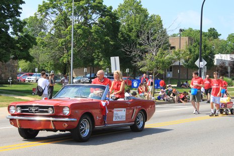 Congressman John Dingell and wife Debbie in the 2011 Ypsilanti Independence Day Parade, July 4, Michigan Avenue, downtown Ypsilanti, Michigan. (Courtesy Wikimedia Commons) Congressman John Dingell and wife Debbie in the 2011 Ypsilanti Independence Day Parade, July 4, Michigan Avenue, downtown Ypsilanti, Michigan. (Courtesy Wikimedia Commons)