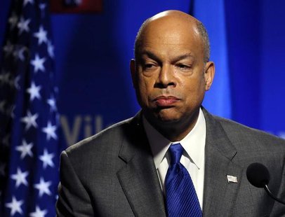 Department of Homeland Security Secretary Jeh Johnson delivers a speech in Washington February 7, 2014 file photo. REUTERS/Gary Cameron Department of Homeland Security Secretary Jeh Johnson delivers a speech in Washington February 7, 2014 file photo. REUTERS/Gary Cameron