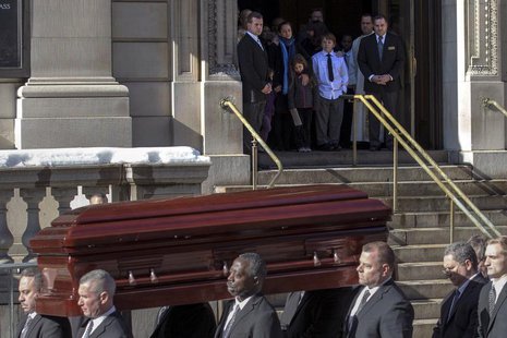 The casket is carried following the funeral for actor Phillip Seymour Hoffman in the Manhattan borough of New York, February 7, 2014. REUTER The casket is carried following the funeral for actor Phillip Seymour Hoffman in the Manhattan borough of New York, February 7, 2014. REUTER
