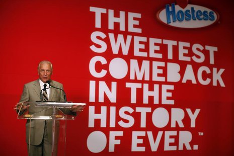 CEO of Hostess Brands Dean Metropoulos speaks at a ceremony marking the return of "Twinkies" at a plant in Schiller Park, Illinois, July 15, CEO of Hostess Brands Dean Metropoulos speaks at a ceremony marking the return of "Twinkies" at a plant in Schiller Park, Illinois, July 15,