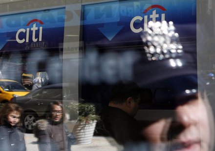 A Citibank branch is seen in New York February 23, 2009. REUTERS/Shannon Stapleton A Citibank branch is seen in New York February 23, 2009. REUTERS/Shannon Stapleton