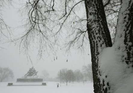 The U.S. Marine Corps War Memorial (L) is seen during blizzard conditions in Arlington, Virginia during a snow storm in the Washington metro area March 3, 2014. The U.S. Marine Corps War Memorial (L) is seen during blizzard conditions in Arlington, Virginia during a snow storm in the Washington metro area March 3, 2014.